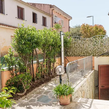 Welcomely - Petali Di Rosa - A Due Passi Dalla Lägenhet Loiri Porto San Paolo