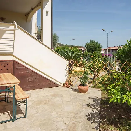 Lägenhet Welcomely - Petali Di Rosa - A Due Passi Dalla Loiri Porto San Paolo