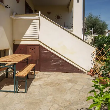 Welcomely - Petali Di Rosa - A Due Passi Dalla Loiri Porto San Paolo