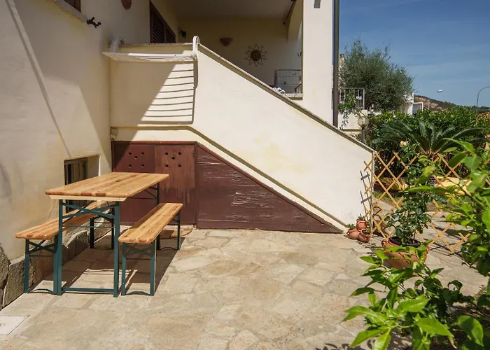 Welcomely - Petali Di Rosa - A Due Passi Dalla Loiri Porto San Paolo